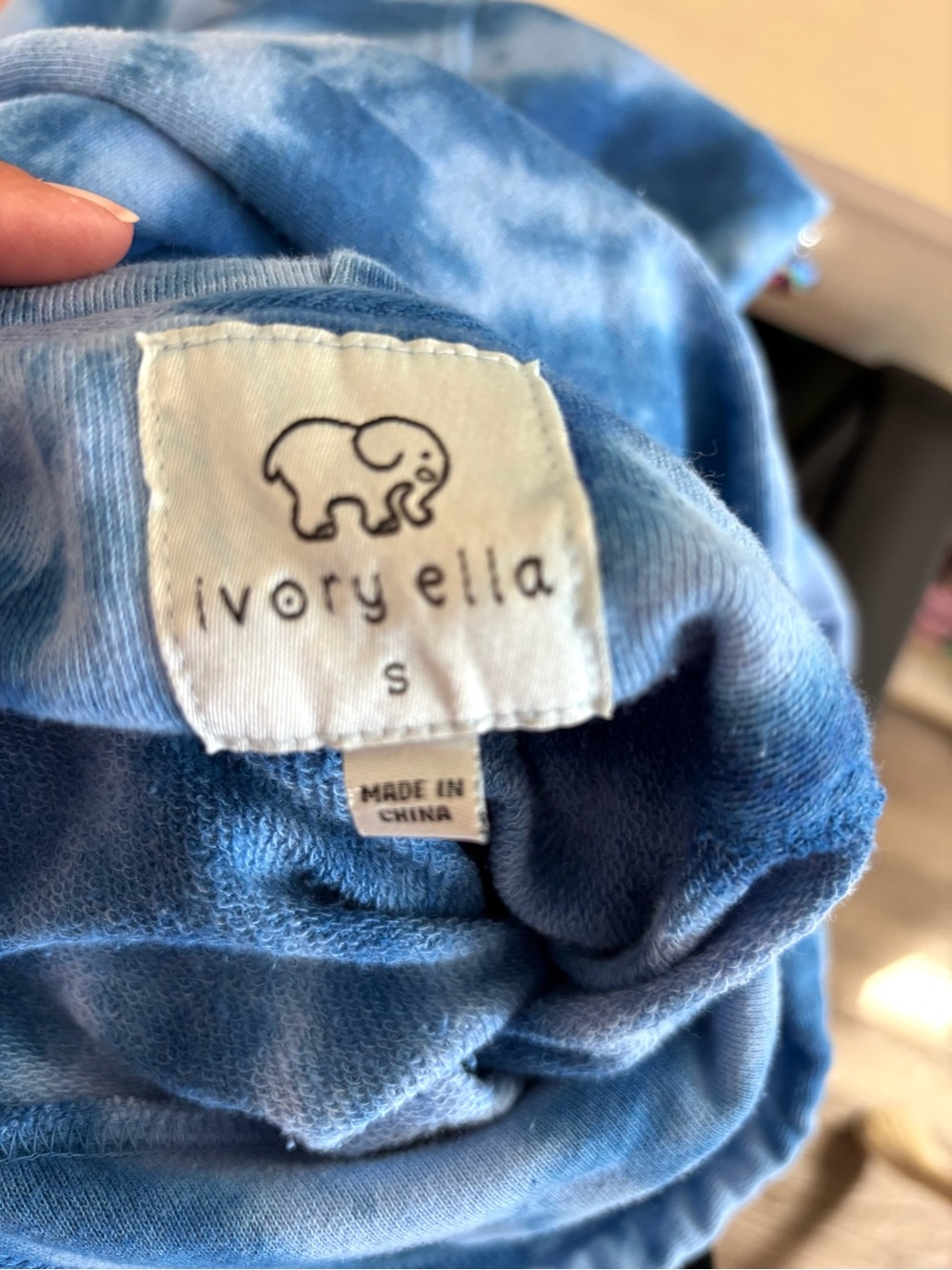 NWT Ivory Ella Blue Tie-Dye Elephant Hoodie Sweatshirt SZ S - Picture 5 of 9